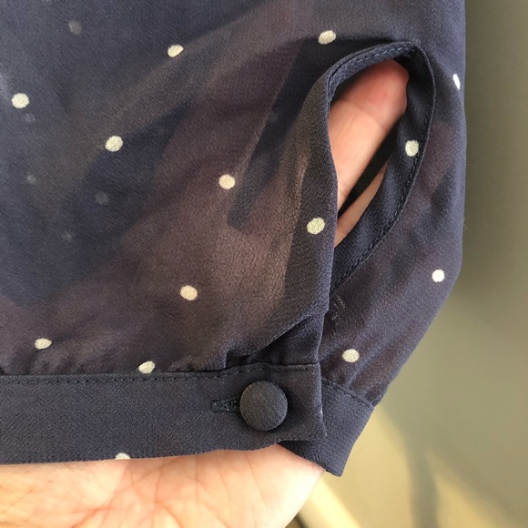 Banana Republic navy polka dot shear top xs - Picture 6 of 8